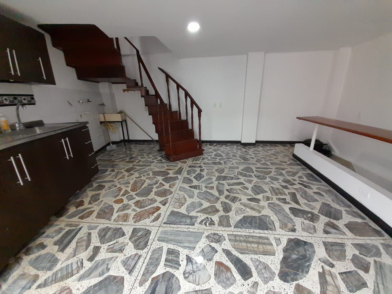 Apartamento en arriendo Antioquia Envigado El Dorado 60 m2 Habitaciones 2 Baños 3 Garajes 0 Precio $1700000