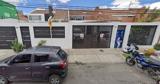 Casa en venta Cundinamarca Bogotá Mónaco 250 m2 Habitaciones 4 Baños 3 Garajes 4 Precio $1600000000