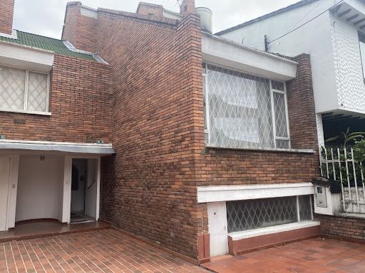 Casa en venta Cundinamarca Bogotá Nuevo Contry 177 m2 Habitaciones 3 Baños 4 Garajes 4 Precio $880000000