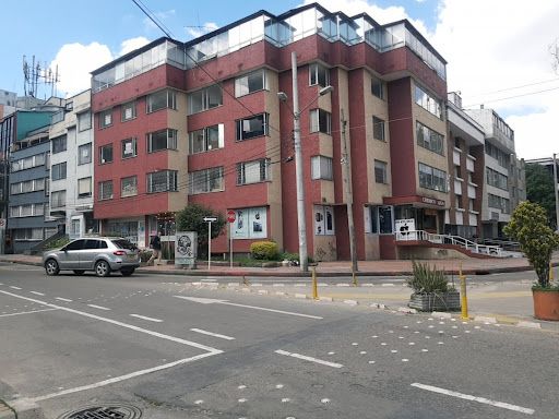 Oficina en venta Cundinamarca Bogotá Lago Gaitan 130 m2 Habitaciones 0 Baños 2 Garajes 2 Precio $680000000
