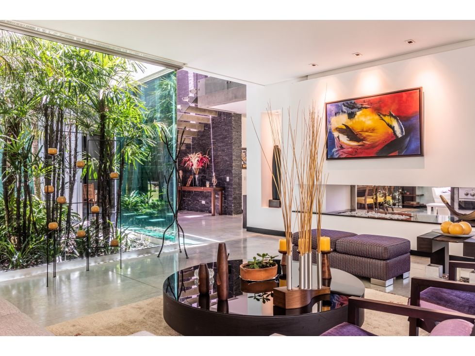 Casa en venta Antioquia Medellín El Poblado 625 m2 Habitaciones 4 Baños 5 Garajes 8 Precio $4600000000