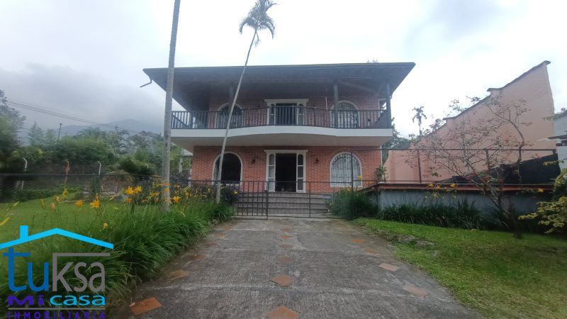 Finca en arriendo Antioquia La Estrella Bellavista 300 m2 Habitaciones 5 Baños 2 Garajes 2 Precio $5500000