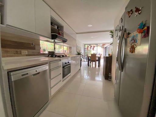 Casa en arriendo Antioquia La Estrella Suramérica 226 m2 Habitaciones 3 Baños 3 Garajes 4 Precio $7500000