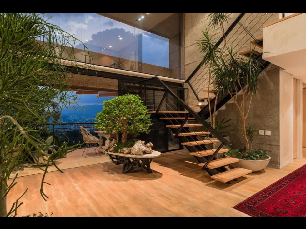 Apartamento en venta Antioquia Medellín Medellín 378 m2 Habitaciones 4 Baños 5 Garajes 2 Precio $3400000000