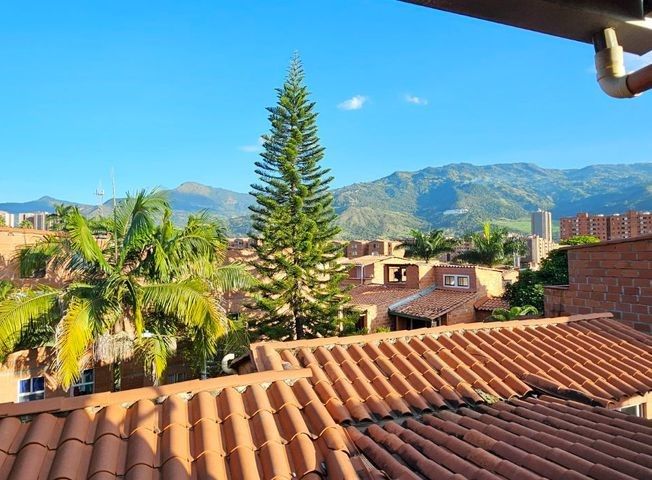 Casa en venta Antioquia Bello Andalucía 69 m2 Habitaciones 4 Baños 3 Garajes 1 Precio $384000000