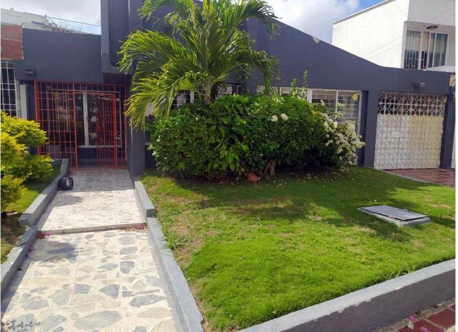 Casa en arriendo Atlántico Barranquilla Andalucia 208 m2 Habitaciones 4 Baños 2 Garajes 7 Precio $7000000