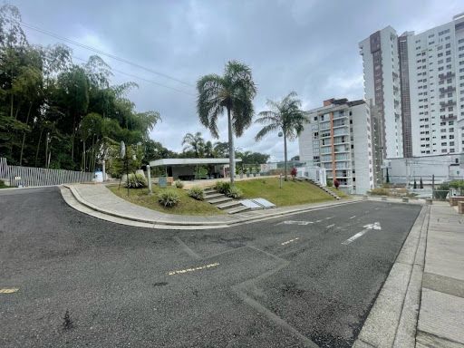 Casa en arriendo Risaralda Pereira Alfonso Lopez 262 m2 Habitaciones 2 Baños 5 Garajes 2 Precio $10002000