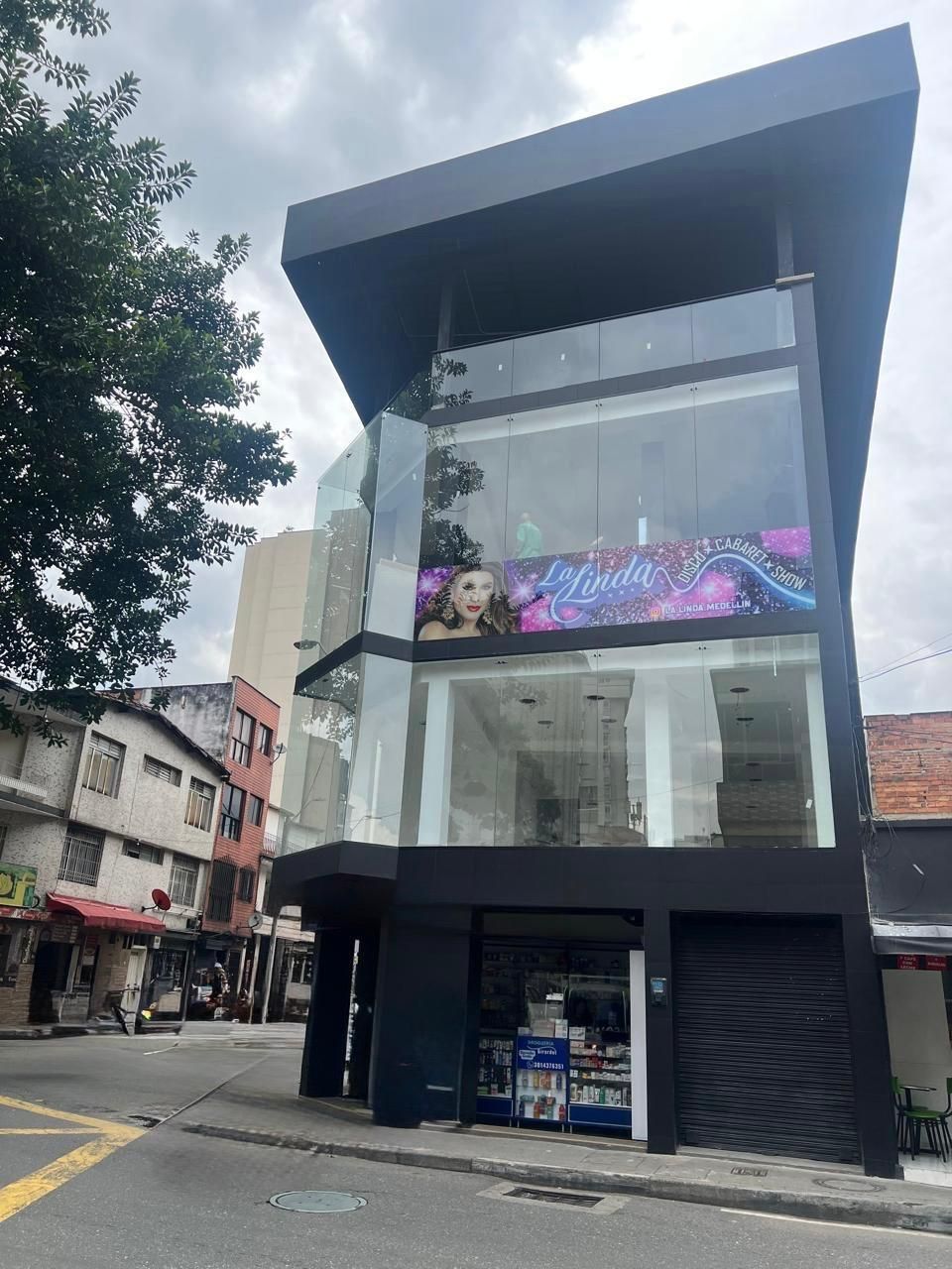 Local en arriendo Antioquia Medellín Boston 22 m2 Habitaciones 0 Baños 2 Garajes 0 Precio $2800000