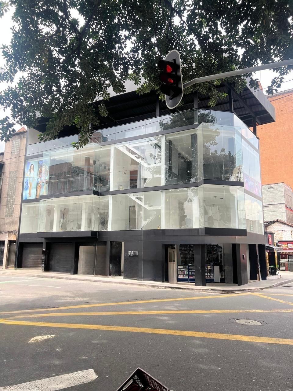 Local en arriendo Antioquia Medellín La Candelaria 31 m2 Habitaciones 0 Baños 1 Garajes 0 Precio $3500000