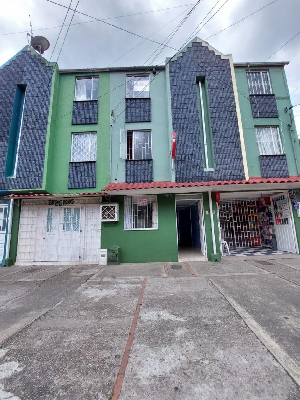 Casa en venta Cundinamarca Bogotá El Mortiño 38 m2 Habitaciones 4 Baños 3 Garajes 0 Precio $320000000