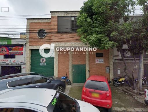 Bodega en arriendo Santander Bucaramanga San Francisco 372 m2 Habitaciones 0 Baños 4 Garajes 1 Precio $9000000