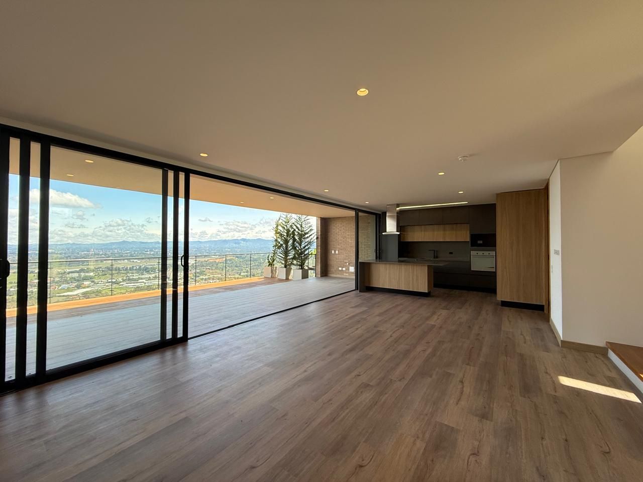 Casa en arriendo Antioquia Rionegro Barrio Obrero 328 m2 Habitaciones 3 Baños 4 Garajes 2 Precio $16700000