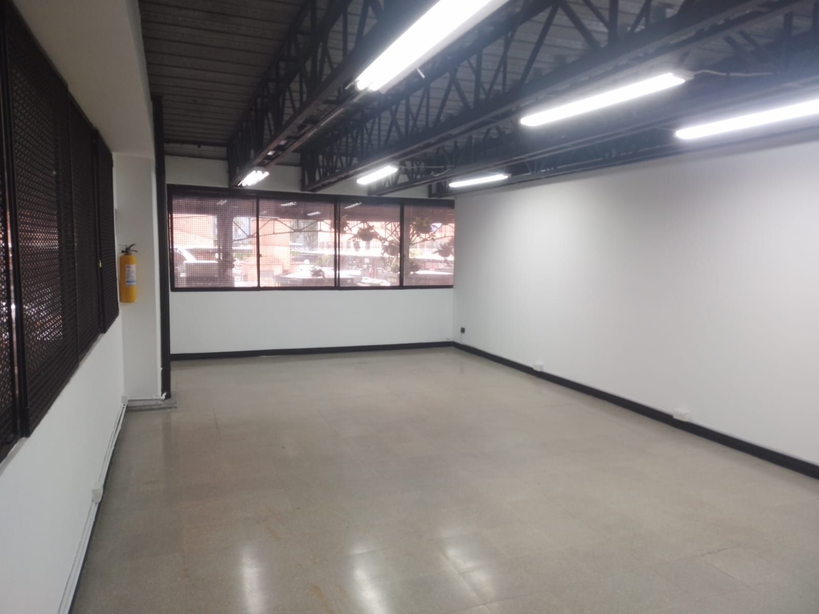 Local en arriendo Antioquia Itagüí Cr Villasol 180 m2 Habitaciones 0 Baños 2 Garajes 0 Precio $6000000