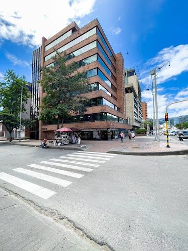 Oficina en venta Cundinamarca Bogotá Santa Bibiana 242 m2 Habitaciones 0 Baños 1 Garajes 4 Precio $1324000000
