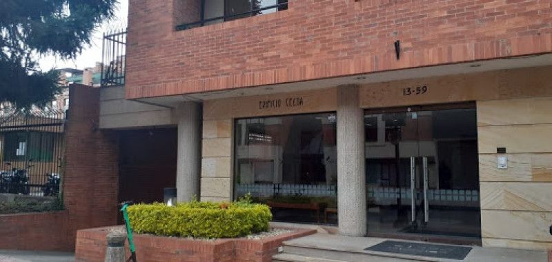 Oficina en venta Cundinamarca Bogotá El Refugio 100 m2 Habitaciones 0 Baños 2 Garajes 4 Precio $700000000