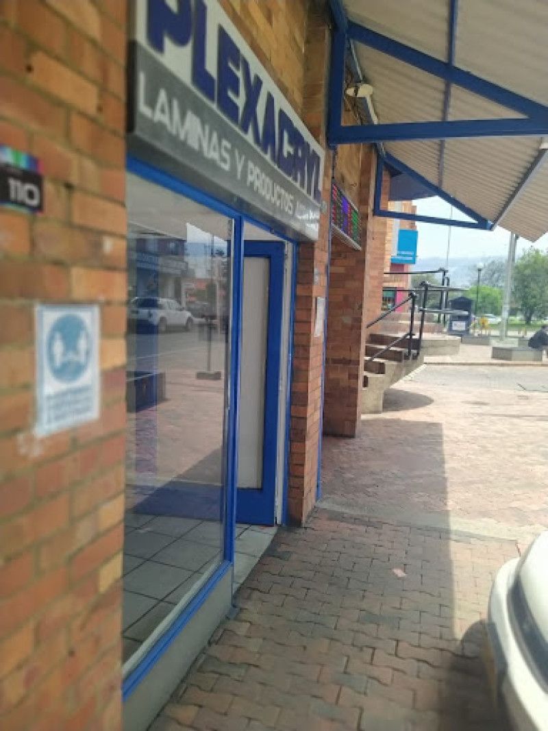 Local en venta Cundinamarca Bogotá Granada Norte 18 m2 Habitaciones 0 Baños 1 Garajes 1 Precio $170000000