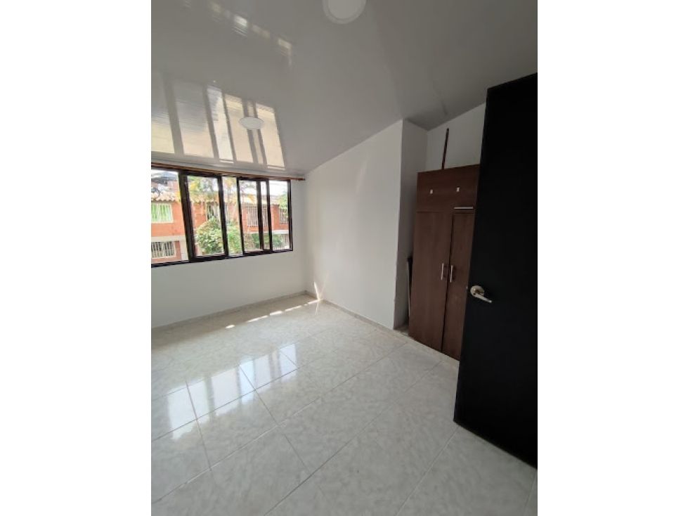 Casa en venta Valle Del Cauca Jamundí Portal De Jamundí 180 m2 Habitaciones 4 Baños 3 Garajes 1 Precio $250000000