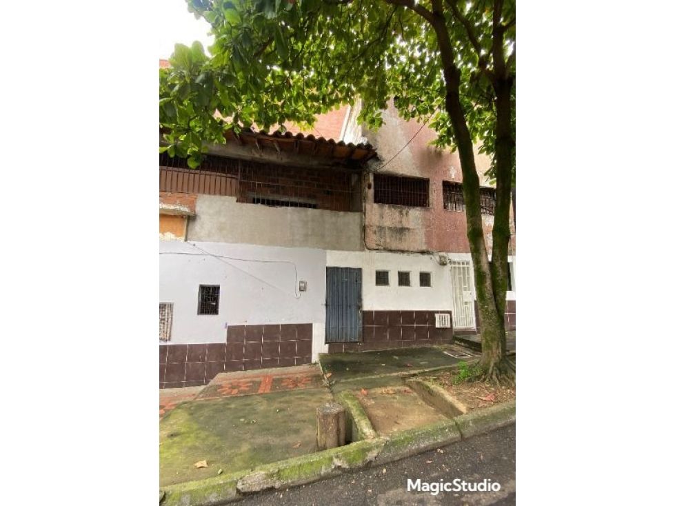 Casa en venta Antioquia Medellín Prado 260 m2 Habitaciones 4 Baños 3 Garajes 0 Precio $380000000