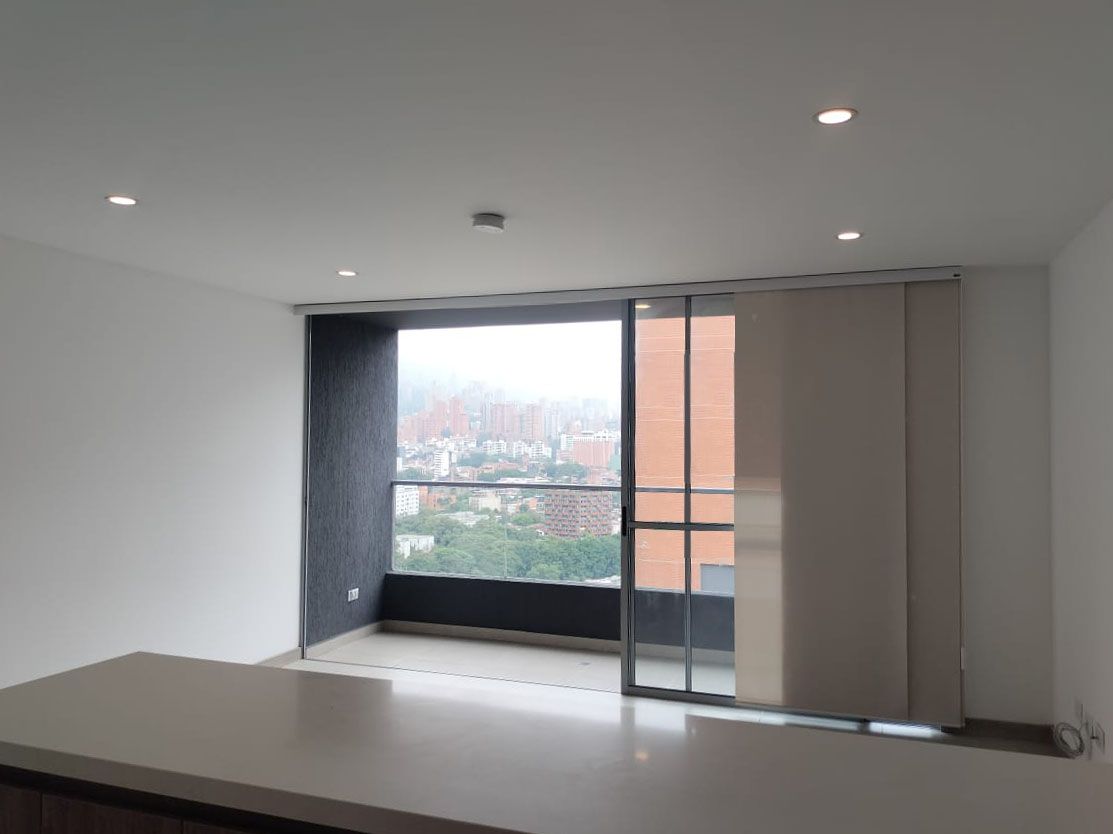 Apartamento en arriendo Antioquia Medellín Simesa 84 m2 Habitaciones 2 Baños 3 Garajes 1 Precio $4750000