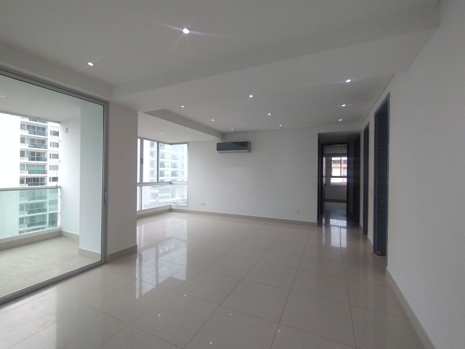 Apartamento en venta Atlántico Barranquilla Juan Mina 128 m2 Habitaciones 3 Baños 3 Garajes 1 Precio $635000000