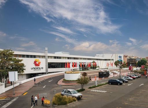 Local en venta Cundinamarca Bogotá Santa Barbara Central 556 m2 Habitaciones 0 Baños 4 Garajes 0 Precio $35000000000