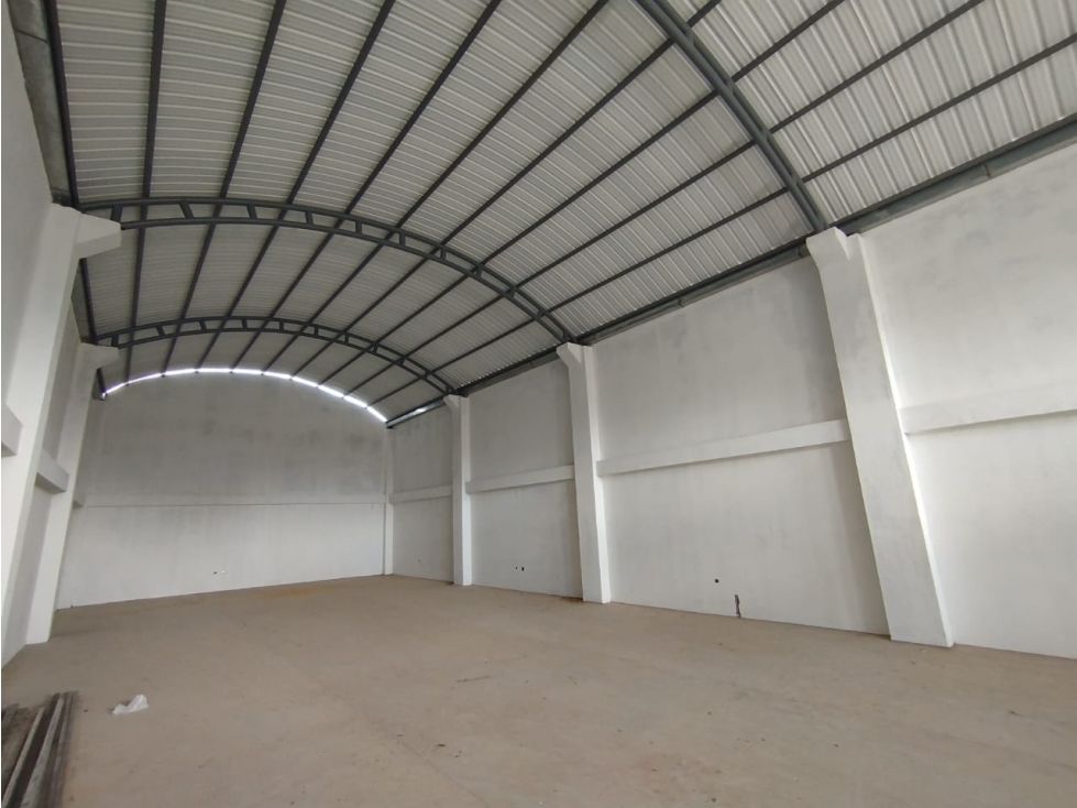 Bodega en arriendo Boyacá Tunja Mezopotamia 600 m2 Habitaciones 0 Baños 2 Garajes 0 Precio $10000000