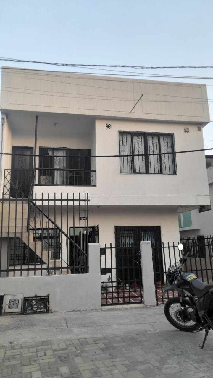 Casa en venta Valle Del Cauca Cali Los Parques - Barranquilla 150 m2 Habitaciones 7 Baños 3 Garajes 1 Precio $375000000