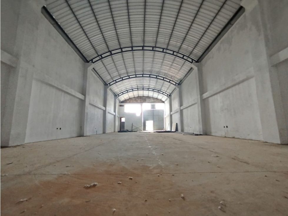 Bodega en arriendo Boyacá Tunja Mezopotamia 1200 m2 Habitaciones 0 Baños 4 Garajes 0 Precio $20000000