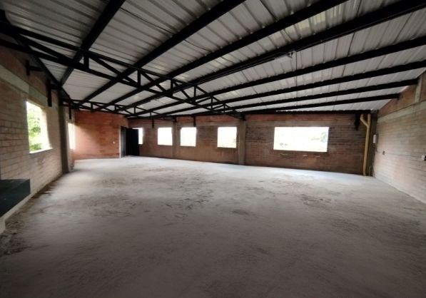 Bodega en arriendo Antioquia Medellín Caribe 150 m2 Habitaciones 0 Baños 2 Garajes 0 Precio $5000000