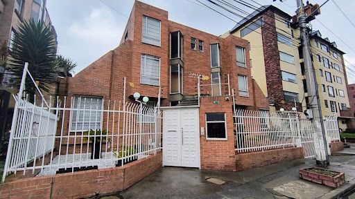 Casa en venta Cundinamarca Bogotá Acacias Usaquen 115 m2 Habitaciones 4 Baños 3 Garajes 2 Precio $600000000