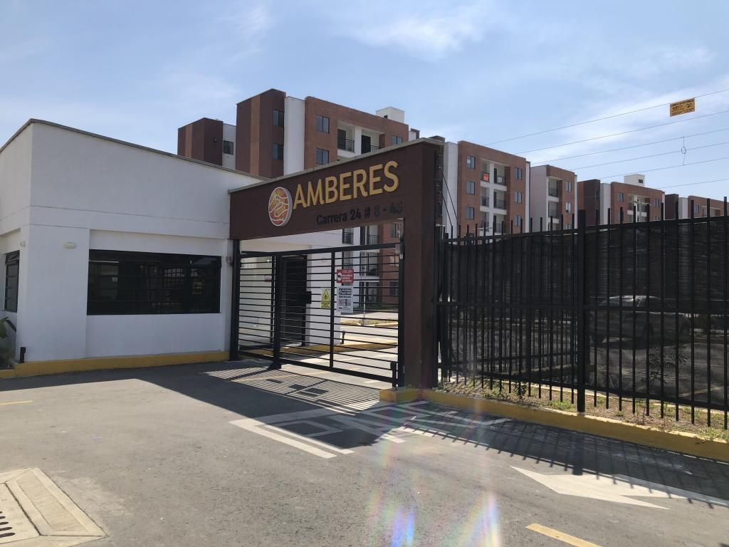 Apartamento en arriendo Valle Del Cauca Jamundí Ub Alferez Real I Etapa 58 m2 Habitaciones 2 Baños 2 Garajes 1 Precio $970000