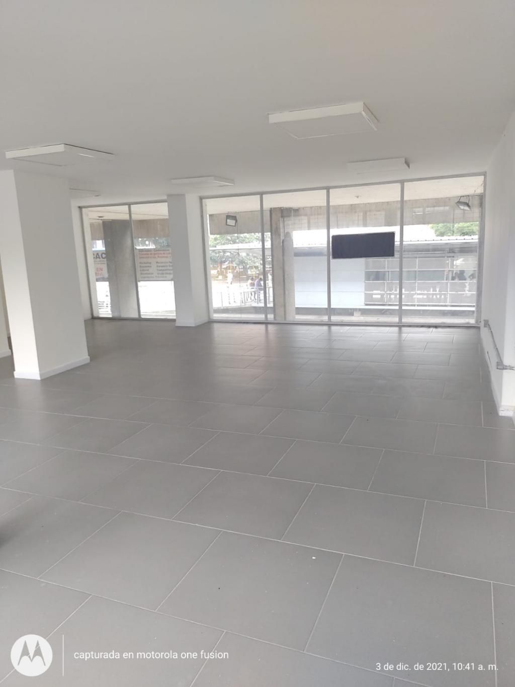 Local en arriendo Valle Del Cauca Cali Industrial 130 m2 Habitaciones 0 Baños 2 Garajes 0 Precio $3400000