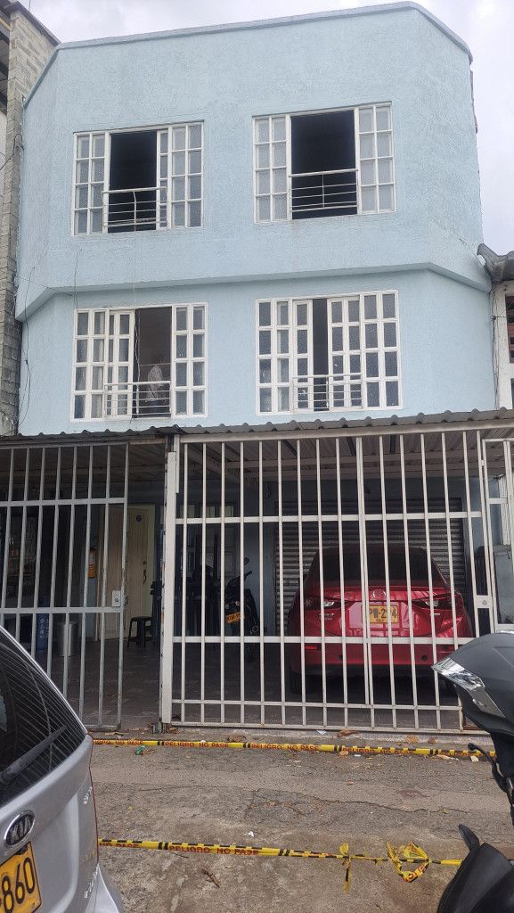 Edificio en venta Valle Del Cauca Cali Villa Colombia 406 m2 Habitaciones 4 Baños 3 Garajes 2 Precio $1400000000