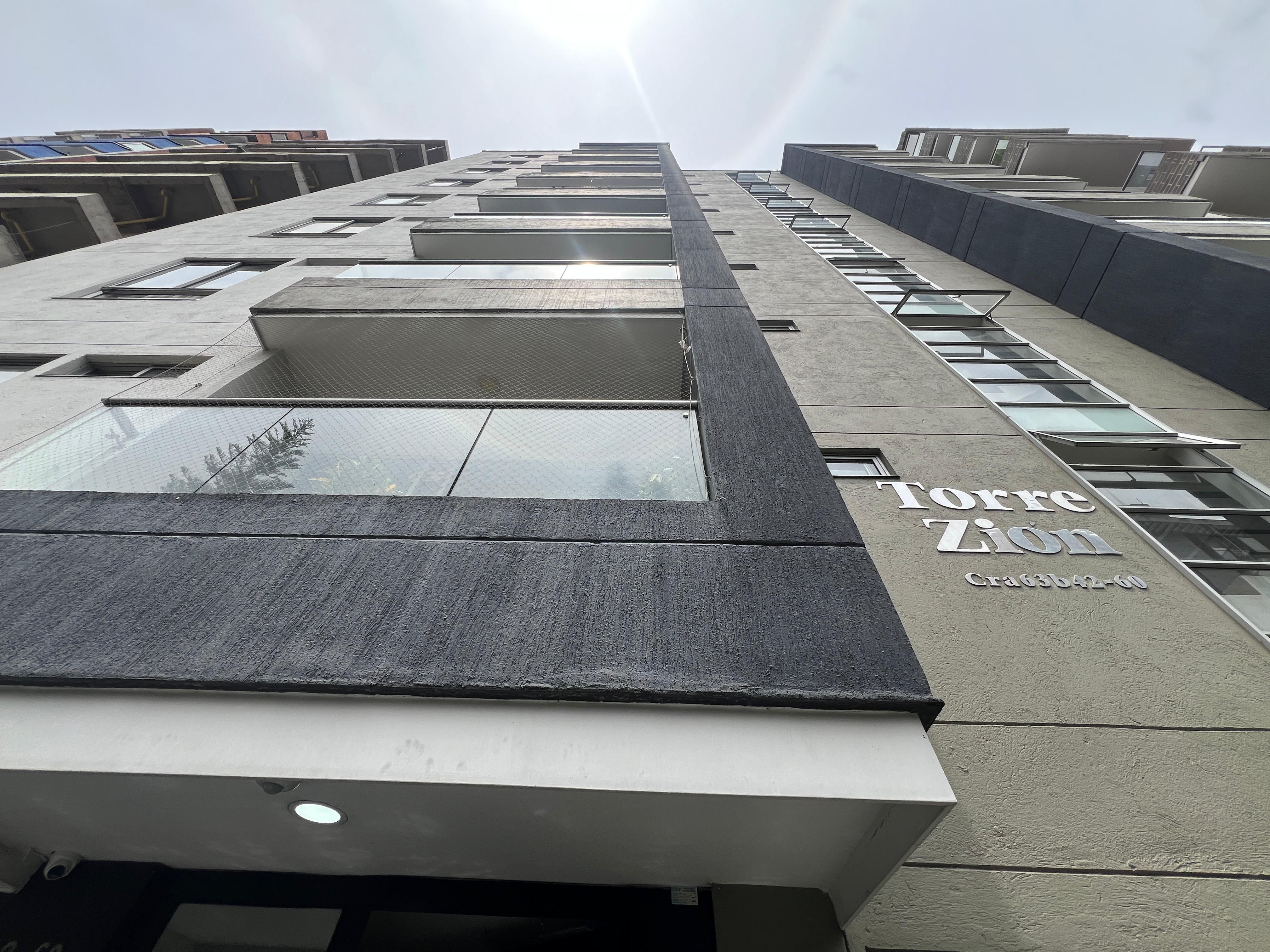 Apartamento en arriendo Antioquia Medellín Los Conquistadores 105 m2 Habitaciones 3 Baños 2 Garajes 1 Precio $3800000