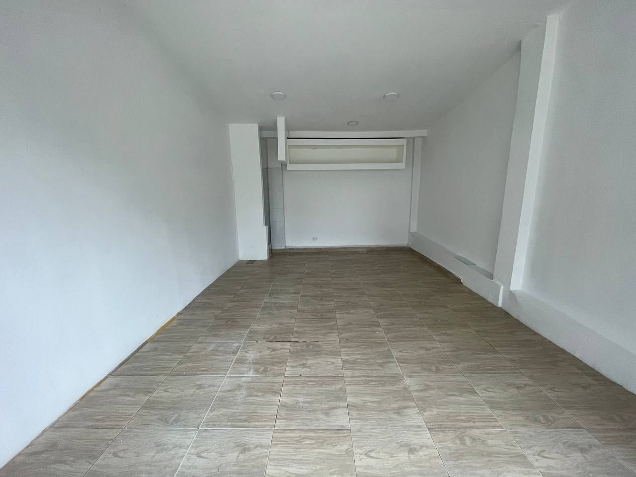 Local Comercial en arriendo Valle Del Cauca Cali Parcelaciones Pance 30 m2 Habitaciones 1 Baños 0 Garajes 6 Precio $3000000