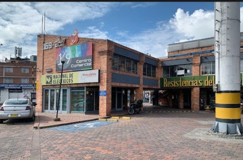 Local en venta Cundinamarca Bogotá Granada Norte 50 m2 Habitaciones 0 Baños 2 Garajes 0 Precio $272000000