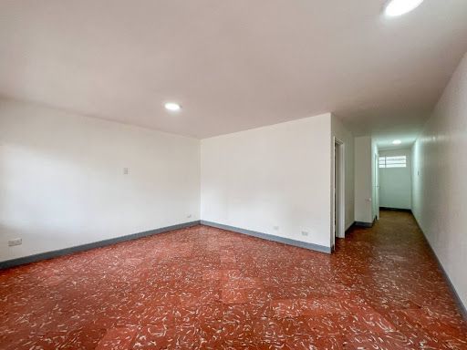 Apartamento en arriendo Antioquia Itagüí Simón Bolívar 75 m2 Habitaciones 3 Baños 1 Garajes 0 Precio $1800000