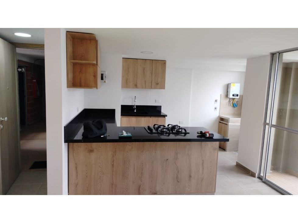 Apartamento en arriendo Antioquia Sabaneta Los Alcázares 60 m2 Habitaciones 3 Baños 2 Garajes 1 Precio $2300000