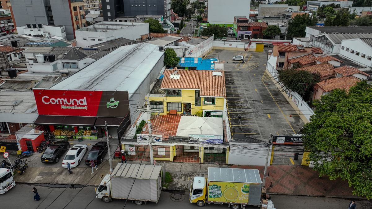 Casa en arriendo Cundinamarca Bogotá Cedritos 594 m2 Habitaciones 12 Baños 6 Garajes 6 Precio $20000000