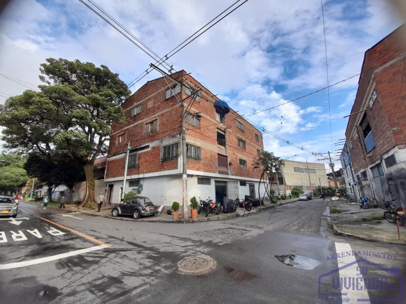 Bodega en venta Antioquia Medellín Trinidad 528 m2 Habitaciones 0 Baños 7 Garajes 0 Precio $1800000000