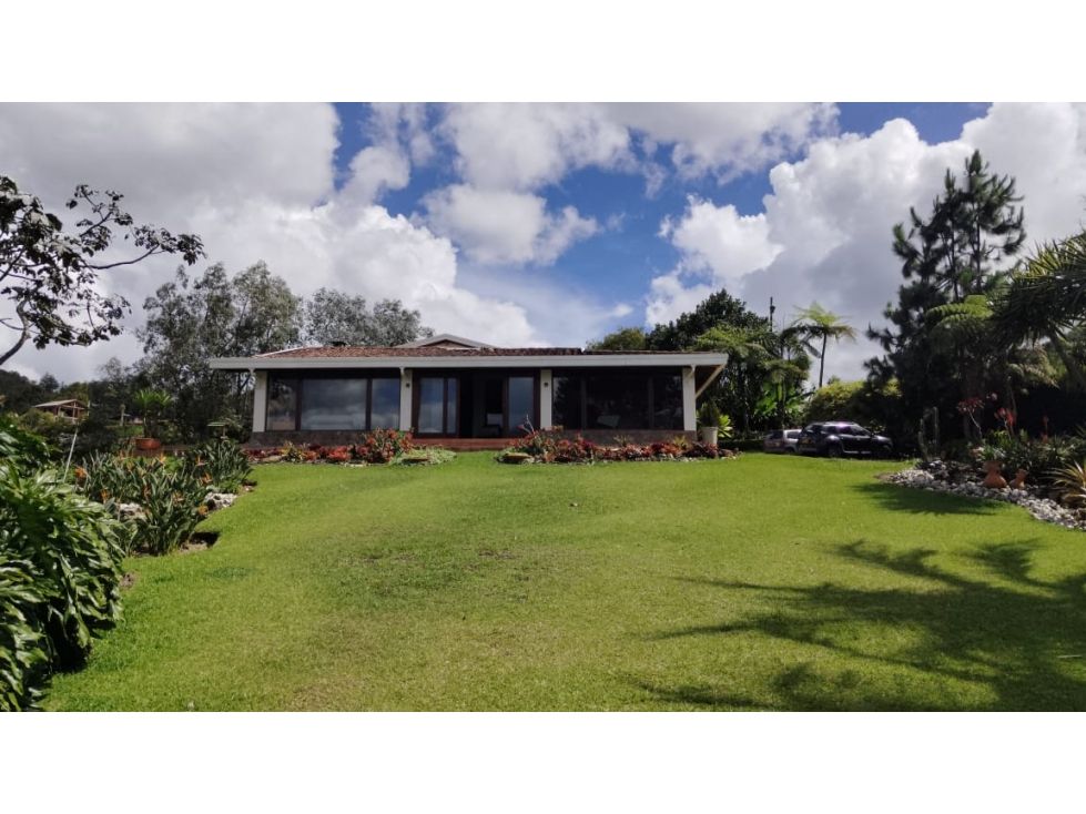 Casa Campestre en arriendo Antioquia Rionegro El Porvenir 500 m2 Habitaciones 5 Baños 5 Garajes 2 Precio $10000000