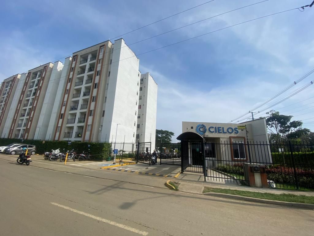 Apartamento en arriendo Valle Del Cauca Cali Conjunto Residencial Aguaclara 53 m2 Habitaciones 3 Baños 2 Garajes 0 Precio $1100000