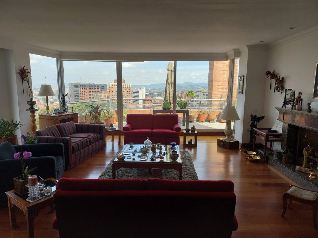 Apartamento en venta Cundinamarca Bogotá Las Acacias 359 m2 Habitaciones 4 Baños 5 Garajes 3 Precio $3300000000
