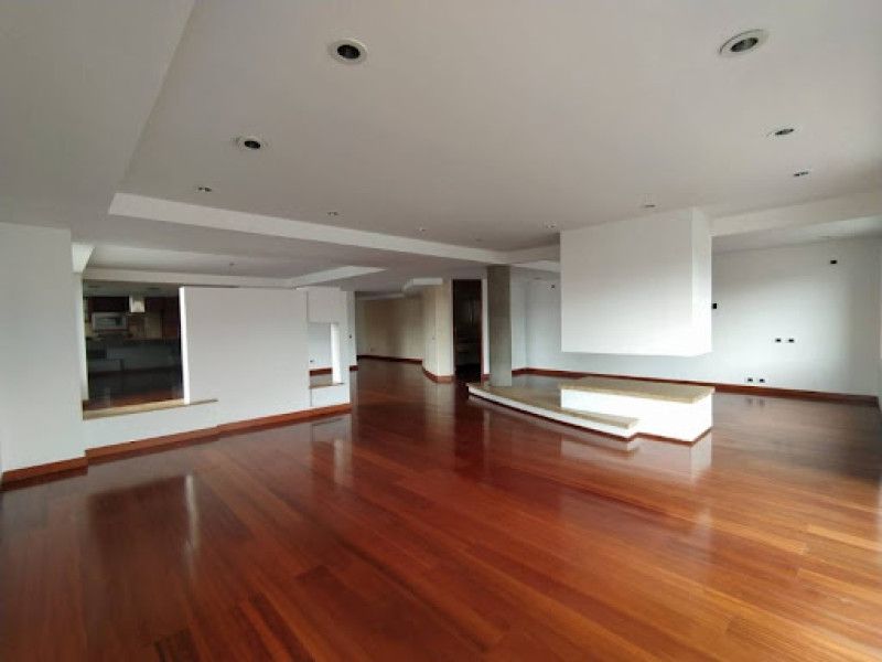 Apartamento en venta Cundinamarca Bogotá San Patricio 400 m2 Habitaciones 4 Baños 4 Garajes 4 Precio $2500000000