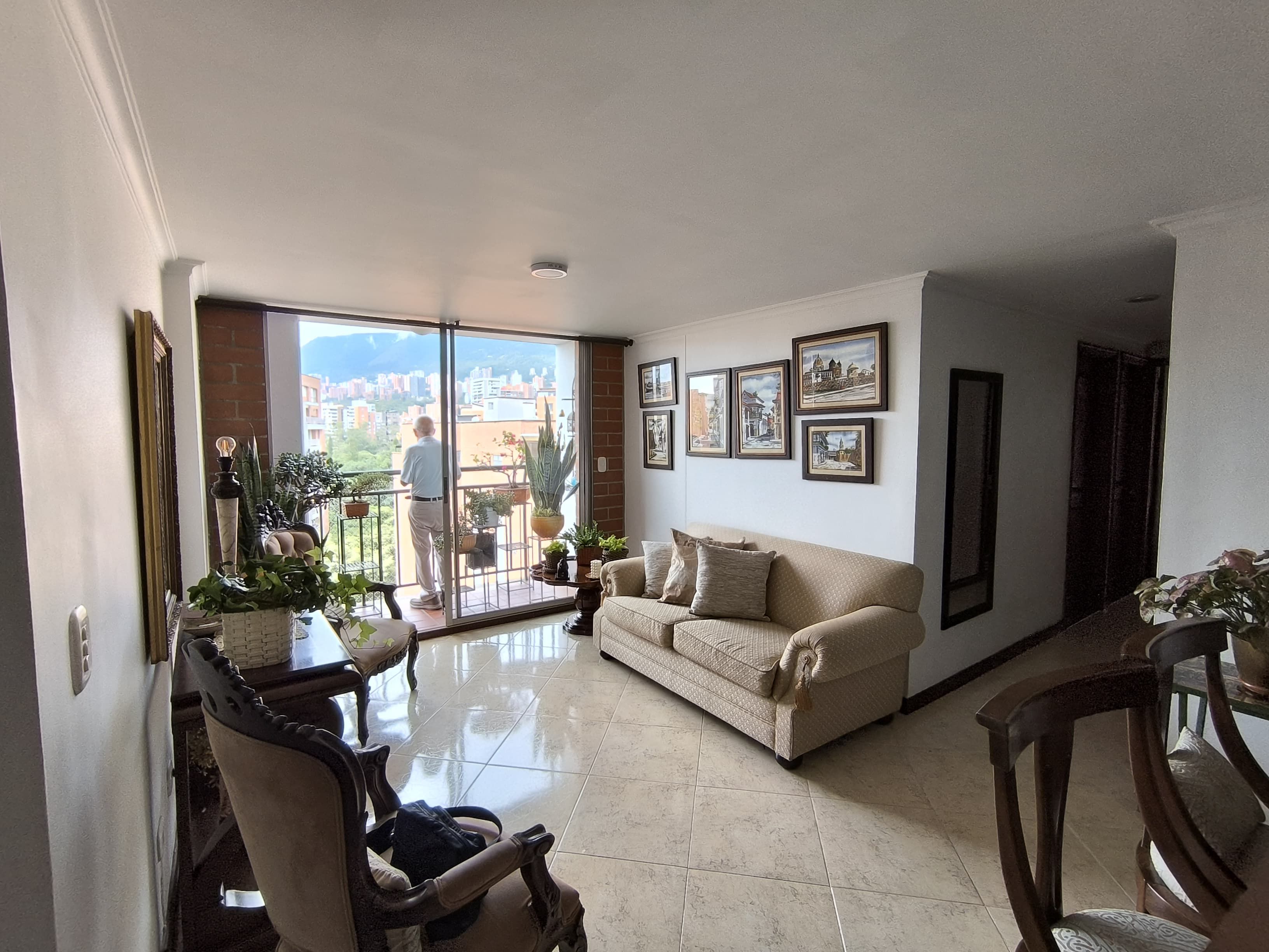 Apartamento en venta Antioquia Envigado Cd San Lucas 107 m2 Habitaciones 3 Baños 3 Garajes 1 Precio $750000000