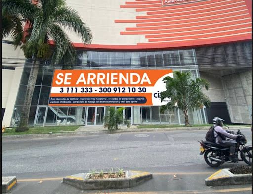 Local en arriendo Antioquia Medellín Colombia 3395 m2 Habitaciones 0 Baños 6 Garajes 31 Precio $150000000