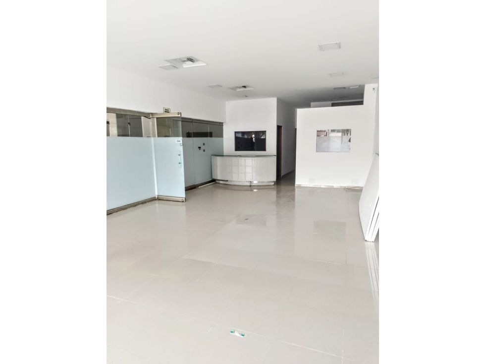 Oficina en arriendo o venta Atlántico Barranquilla Las Tres Avemarias 94 m2 Habitaciones 0 Baños 2 Garajes 0 Precio venta $530000000 Precio arriendo $4200000