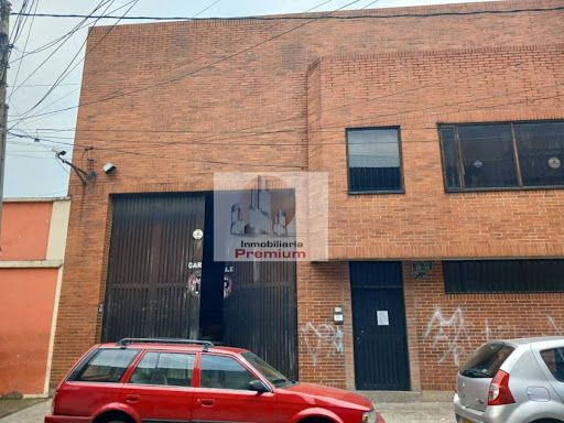 Bodega en venta Cundinamarca Bogotá Santander Sur 252 m2 Habitaciones 0 Baños 3 Garajes 1 Precio $3300000000