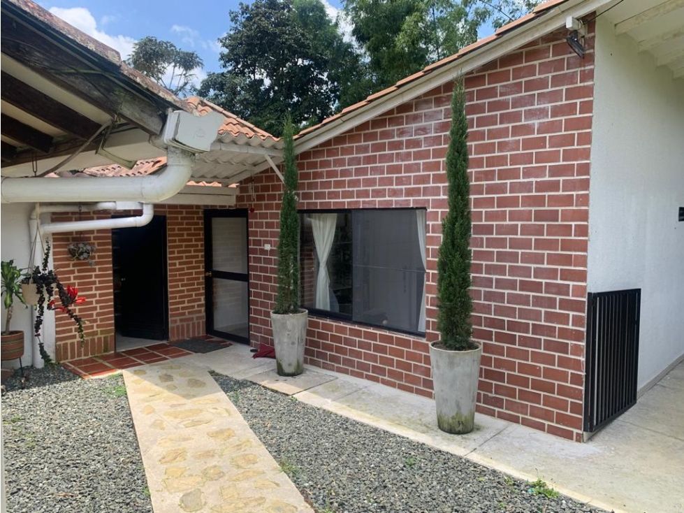 Casa Campestre en venta Risaralda Pereira Mirador De Batara 254 m2 Habitaciones 6 Baños 5 Garajes 6 Precio $1500000000