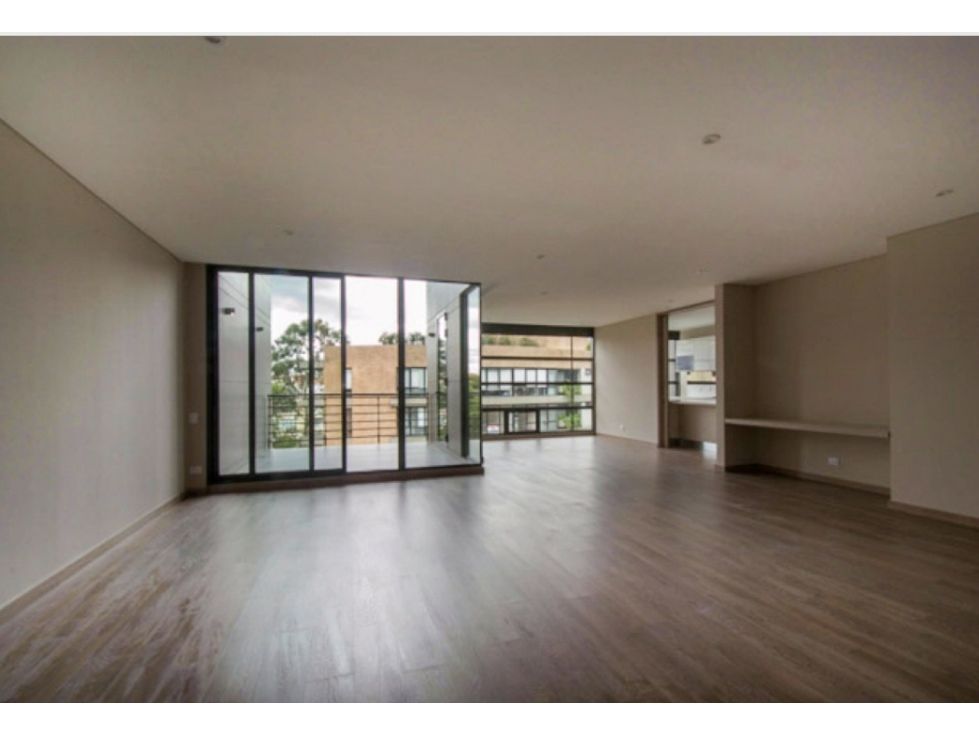 Apartamento en venta Cundinamarca Bogotá Bellavista 269 m2 Habitaciones 3 Baños 5 Garajes 4 Precio $2995000000